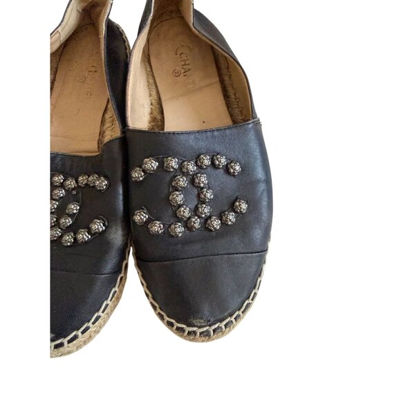 CHANEL Black Lambskin Interlocking Logo Espadrilles Flats Size 40 / US 10 - Picture 10 of 12